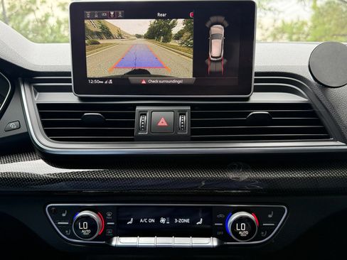 Used 2018 Audi SQ5 Prestige w/ Prestige Package AWD/4WD image 31