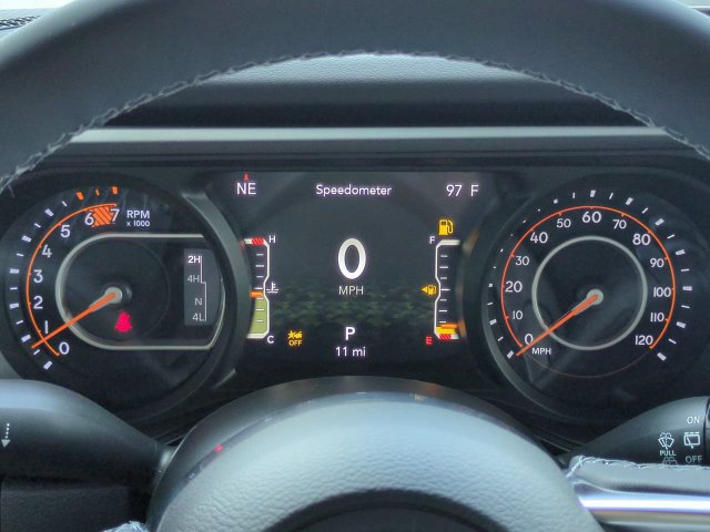 New 2026 Jeep Wrangler Unlimited Sahara w/ Technology Group AWD/4WD image 27