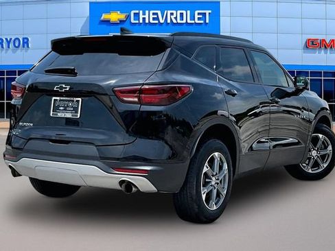 Used 2024 Chevrolet Blazer LT w/ Convenience Package FWD image 5