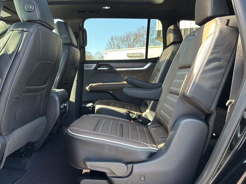 New 2026 GMC Acadia Denali Ultimate image 43