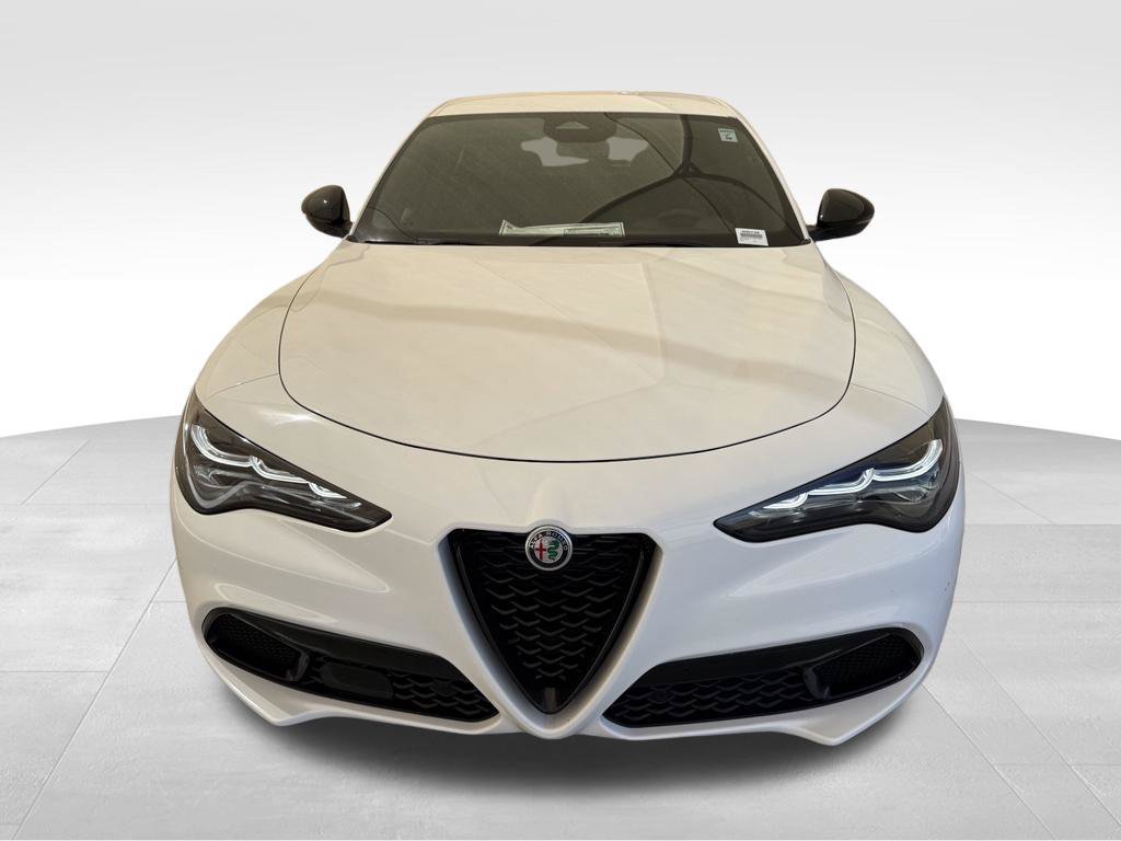 New 2026 Alfa Romeo Stelvio Sprint w/ Convenience Package AWD/4WD image 4
