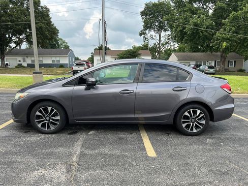 Used 2015 Honda Civic EX image 2