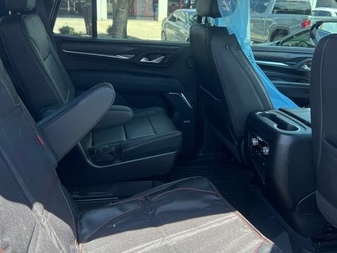 Used 2022 GMC Yukon Denali AWD/4WD image 13