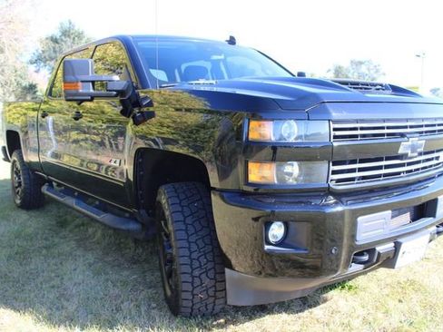 Used 2017 Chevrolet Silverado 2500 LTZ w/ Duramax Plus Package image 11