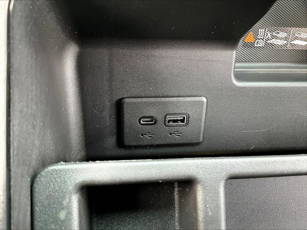 Used 2022 GMC Sierra 1500 AT4 w/ AT4 Premium Package AWD/4WD image 19