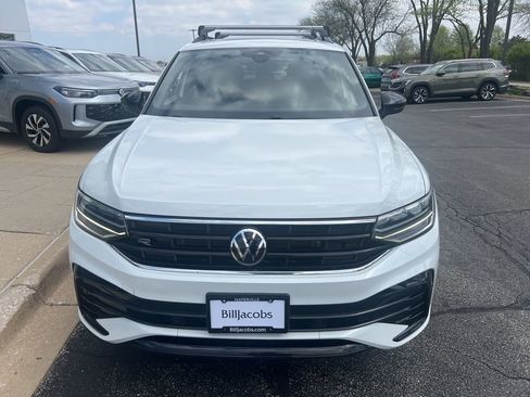 Used 2022 Volkswagen Tiguan SE R-Line AWD/4WD image 9