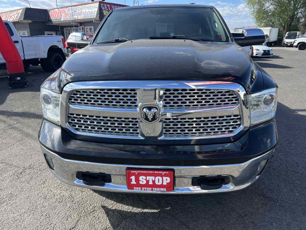 Used 2014 RAM 1500 Laramie w/ Trailer Tow Group AWD/4WD image 2