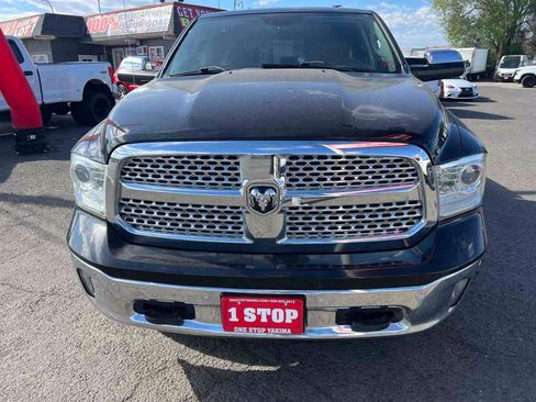 Used 2014 RAM 1500 Laramie w/ Trailer Tow Group AWD/4WD image 2