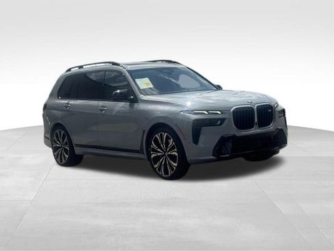 Certified 2024 BMW X7 M60i w/ Climate Comfort Package AWD/4WD image 11