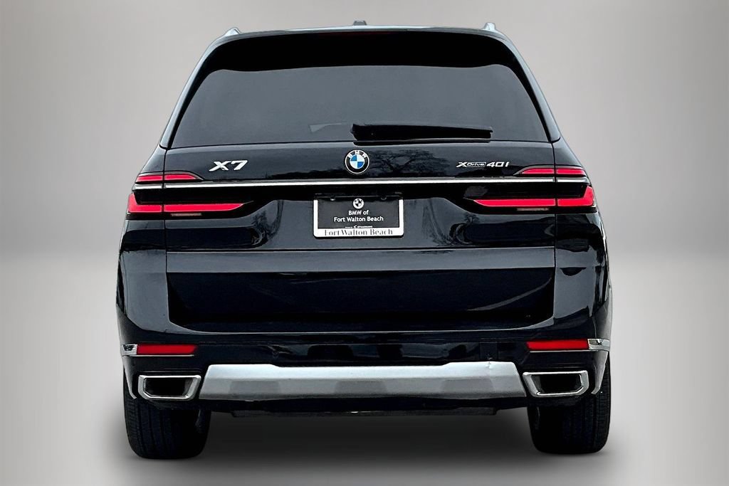Used 2023 BMW X7 xDrive40i w/ Premium Package AWD/4WD image 6