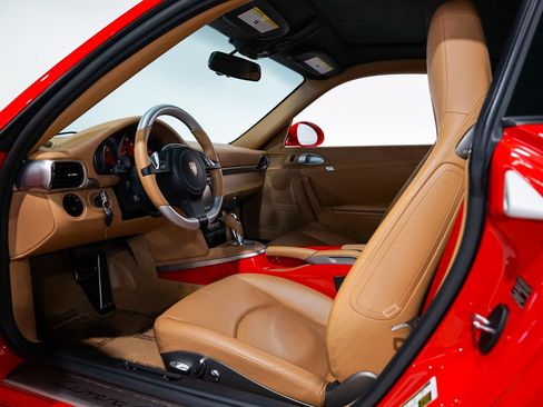 Used 2012 Porsche 911 Carrera 4 GTS AWD/4WD image 20