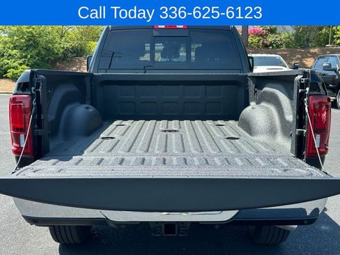 New 2025 RAM 2500 Big Horn AWD/4WD image 6