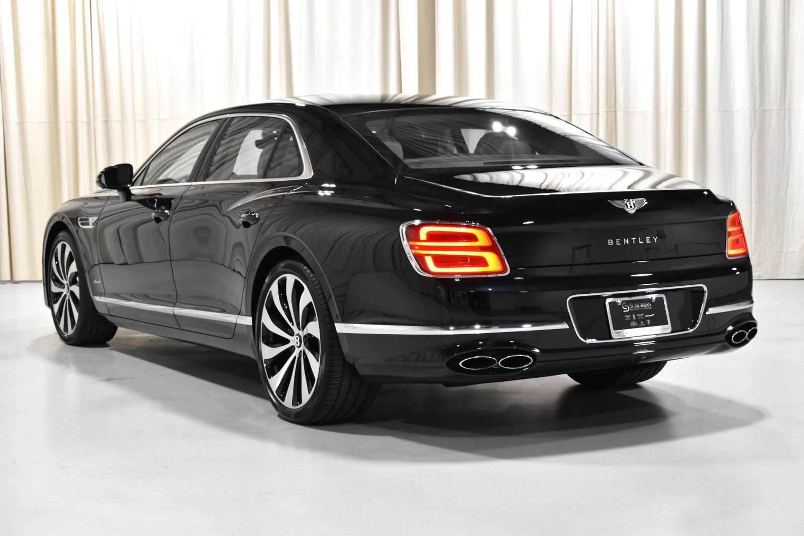 Certified 2023 Bentley Flying Spur Azure AWD/4WD image 10