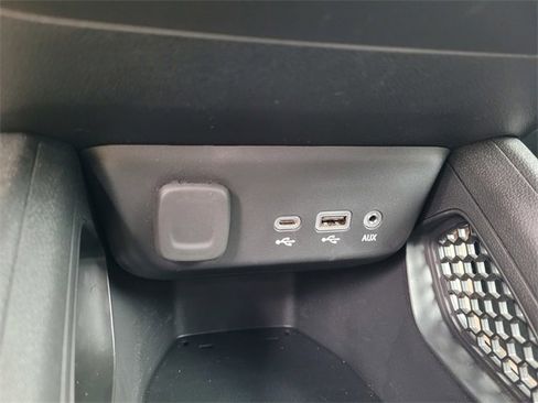 Certified 2023 Chevrolet TrailBlazer ACTIV w/ Convenience Package image 21