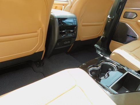 New 2025 Jeep Grand Cherokee L Summit image 23