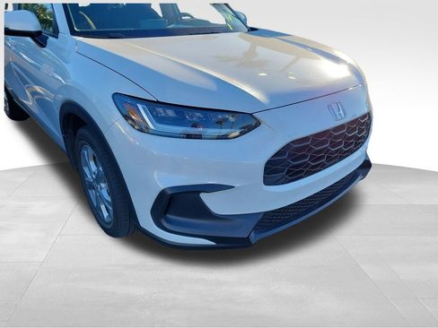 Used 2023 Honda HR-V LX image 10