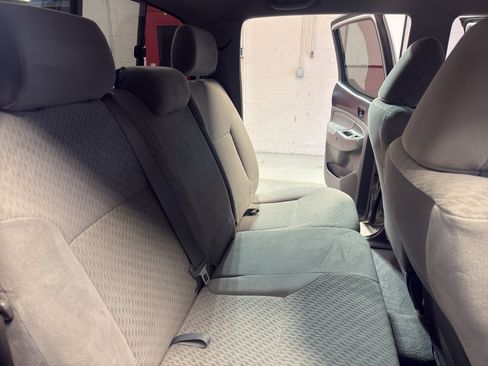 Used 2011 Toyota Tacoma 4x4 Double Cab w/ SR5 Pkg #2 image 25