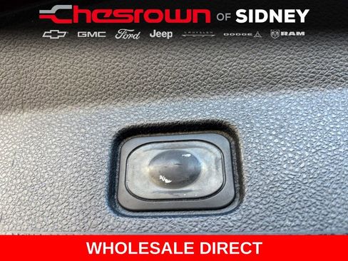 Used 2017 Ford Explorer XLT w/ Equipment Group 202A AWD/4WD image 31