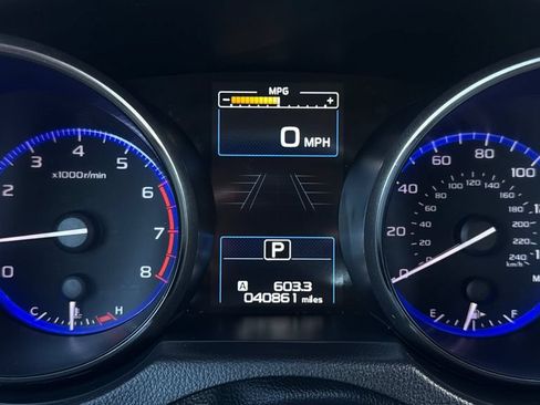 Used 2017 Subaru Legacy 2.5i Limited AWD/4WD image 23