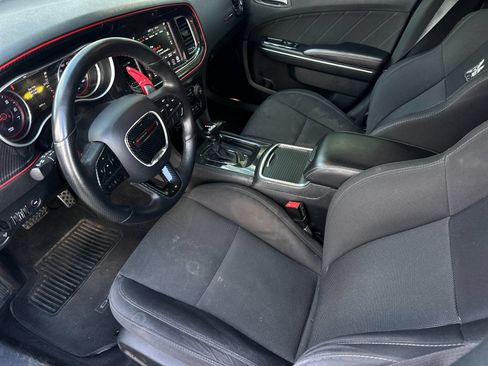 Used 2017 Dodge Charger R/T Scat Pack RWD image 9
