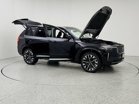 New 2026 Volvo XC90 T8 Plus w/ Protection Package Premier AWD/4WD image 10