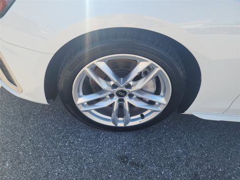 Used 2022 Audi A4 2.0T Premium Plus image 9