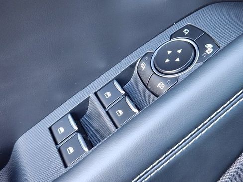 Used 2025 Ford Mustang Mach-E Premium image 22