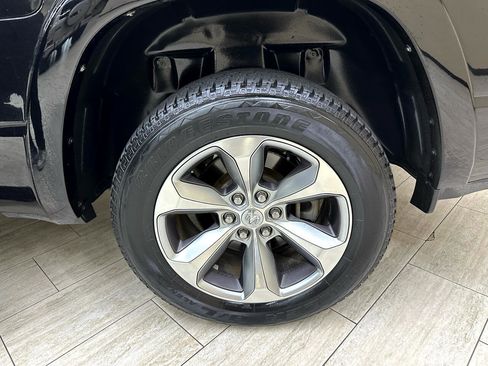 Used 2019 RAM 1500 Limited image 42