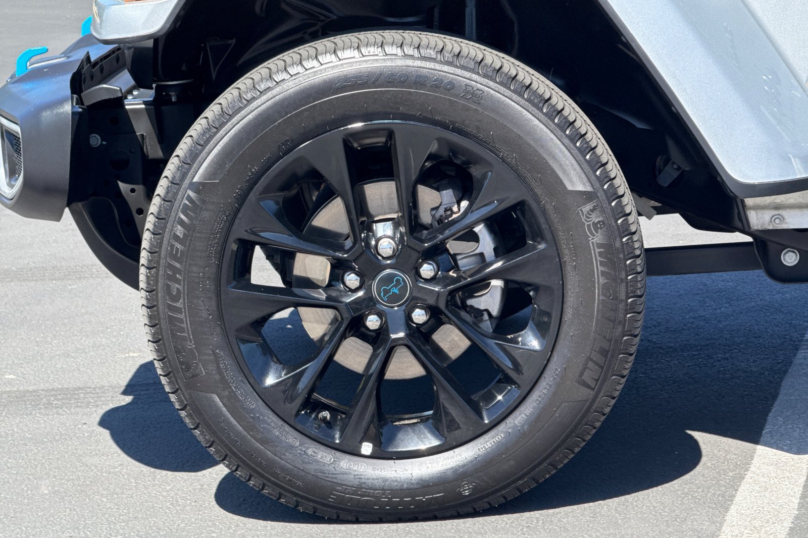 Used 2024 Jeep Wrangler Unlimited Sahara AWD/4WD image 15