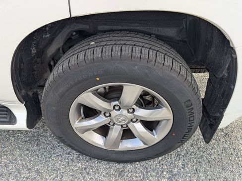 Used 2013 Lexus GX 460 Premium AWD/4WD image 10