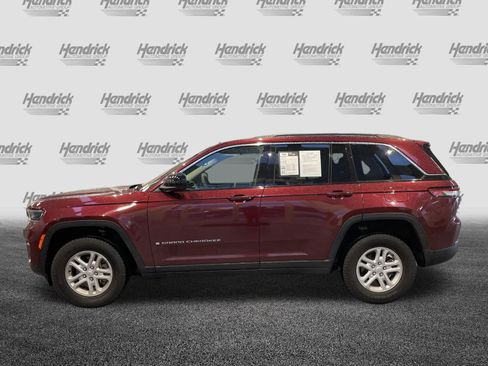 Used 2023 Jeep Grand Cherokee Laredo w/ Luxury Tech Group I RWD image 7