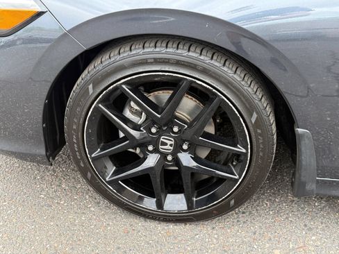 Used 2025 Honda Civic Sport image 12