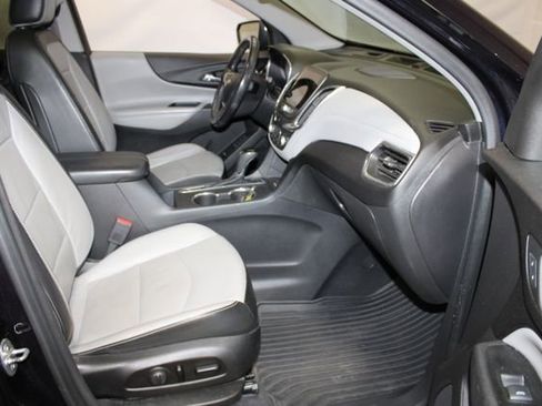 Used 2020 Chevrolet Equinox Premier AWD/4WD image 12