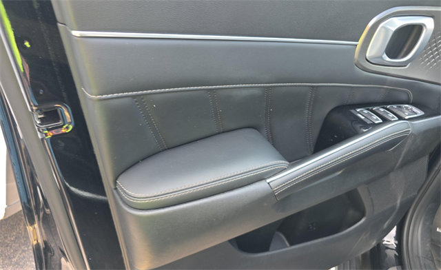 Used 2021 Kia Sorento SX FWD image 11