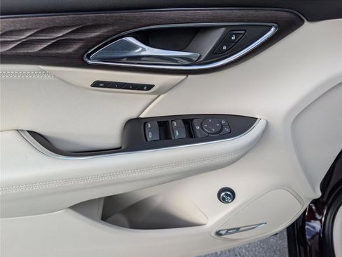 Used 2023 Buick Envision Avenir image 21