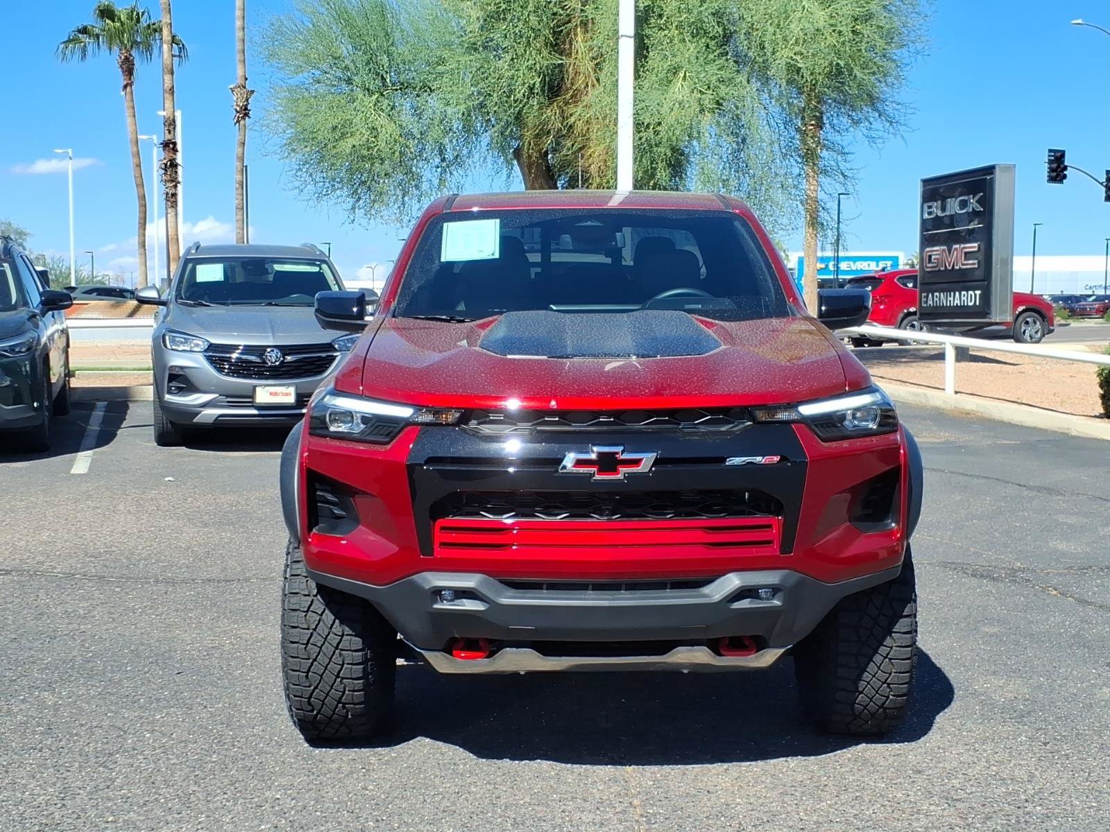 Used 2024 Chevrolet Colorado ZR2 w/ ZR2 Convenience Package III AWD/4WD image 2