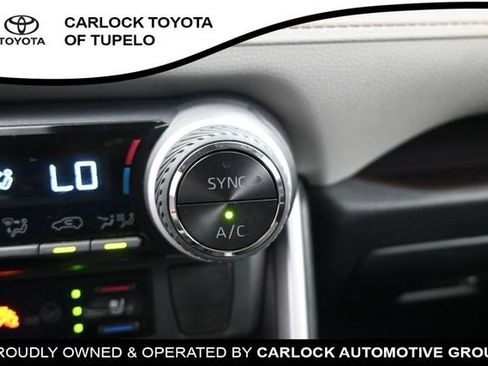 Used 2025 Toyota RAV4 Limited w/ Weather Package AWD/4WD image 16