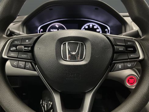 Used 2019 Honda Accord LX image 13