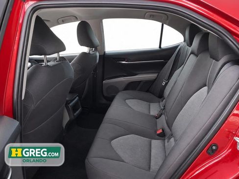 Used 2021 Toyota Camry LE FWD image 17