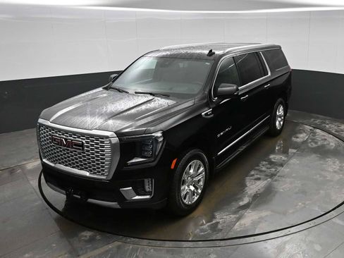 Used 2024 GMC Yukon XL Denali image 28