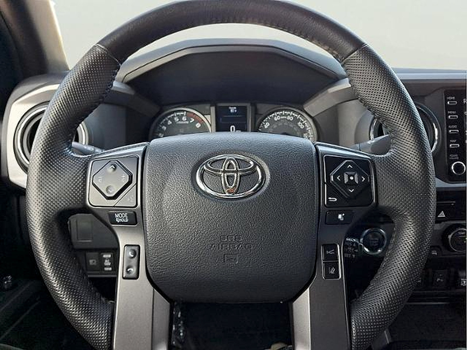 Used 2021 Toyota Tacoma TRD Off-Road w/ TRD Premium Off Road Package AWD/4WD image 20