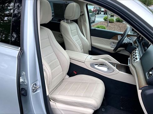 Used 2020 Mercedes-Benz GLE 350 4MATIC image 9