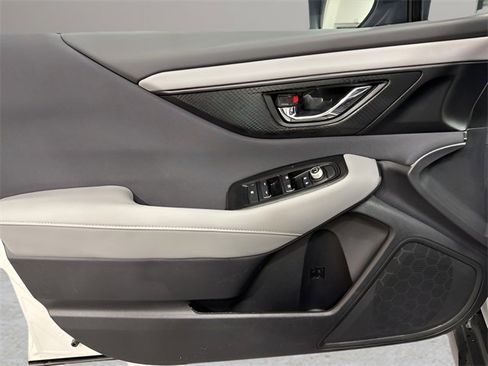 Certified 2025 Subaru Outback Premium w/ Popular Package #1A image 9