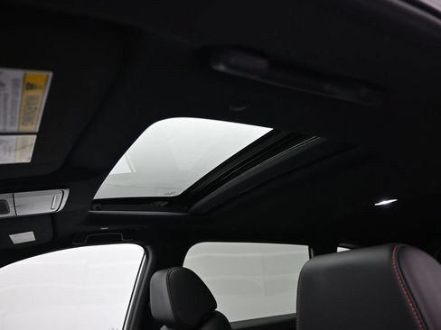 Used 2025 Honda CR-V Sport Touring image 17