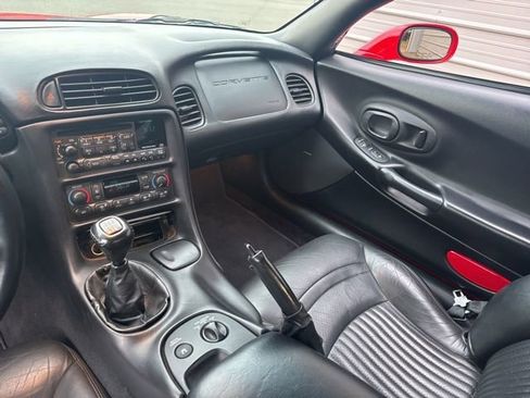Used 1999 Chevrolet Corvette Convertible image 9