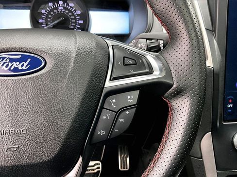 Certified 2022 Ford Edge ST-Line image 19