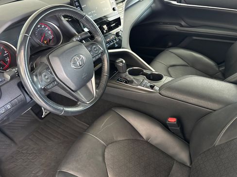 Certified 2021 Toyota Camry XSE FWD image 4