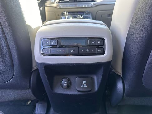 Used 2022 Hyundai Palisade Limited image 23