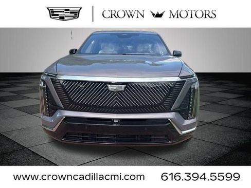 New 2026 Cadillac Vistiq Luxury image 2