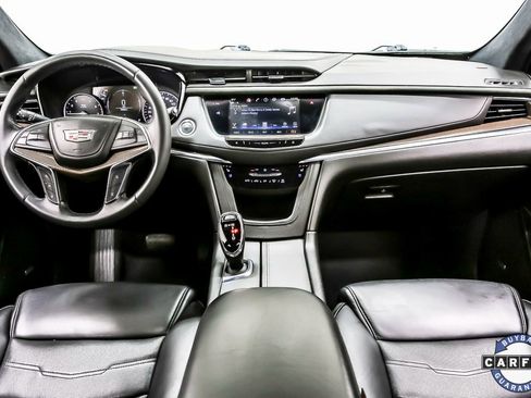 Used 2019 Cadillac XT5 Platinum image 18